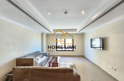 Apartment - 1 Bedroom - 2 Bathrooms for rent in East Porto Drive - Porto Arabia - The Pearl Island - Doha