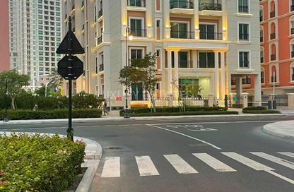 Apartment - 2 Bedrooms - 3 Bathrooms for rent in Giardino Village - The Pearl Island - Doha