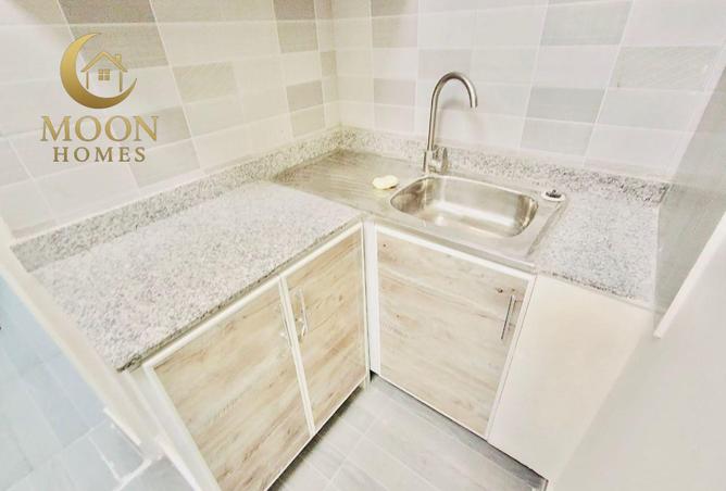 52318700 - Property Image 3