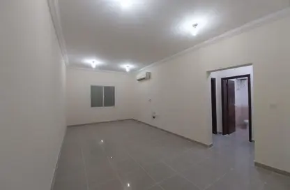 شقة - 2 غرف نوم - 2 حمامات للايجار في شارع الجزيره - فريج بن محمود الشمالي - فريج بن محمود - الدوحة شقة - 2 غرف نوم - 2 حمامات للايجار في شارع الجزيره - فريج بن محمود الشمالي - فريج بن محمود - الدوحة