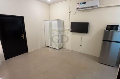Apartment - Studio - 1 Bathroom for rent in Hazm Al Markhiya - Doha