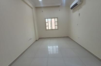 Apartment - 2 - 2 for rent in Al Mansoura - Al Mansoura - Doha