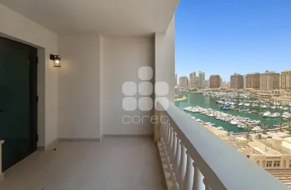 Apartment - 1 Bedroom - 2 Bathrooms for rent in Tower 23 - Porto Arabia - The Pearl Island - Doha