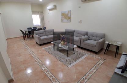 Apartment - 2 Bedrooms - 2 Bathrooms for rent in Bin Omran 35 - Fereej Bin Omran - Doha
