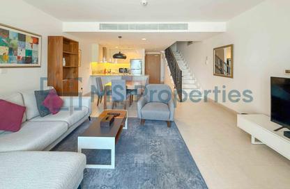 Townhouse - 1 Bedroom - 2 Bathrooms for rent in Viva East - Viva Bahriyah - The Pearl Island - Doha