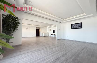 Apartment - 2 Bedrooms - 3 Bathrooms for rent in East Porto Drive - Porto Arabia - The Pearl Island - Doha