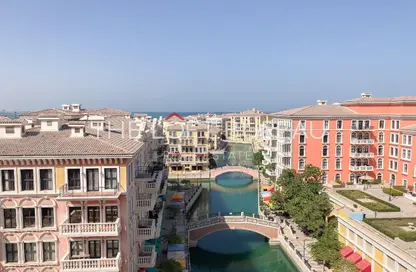 Apartment - 2 Bedrooms - 3 Bathrooms for rent in Murano - Qanat Quartier - The Pearl Island - Doha