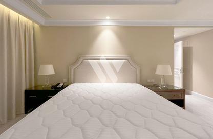 Hotel Apartments - 2 Bedrooms - 3 Bathrooms for rent in West Bay Tower - West Bay - West Bay - Doha