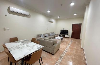 Apartment - 2 Bedrooms - 2 Bathrooms for rent in Bin Omran 46 - Fereej Bin Omran - Doha