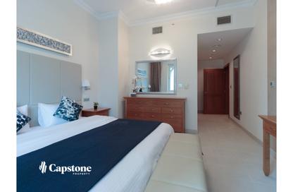 Apartment - 2 Bedrooms - 3 Bathrooms for rent in Viva West - Viva Bahriyah - The Pearl Island - Doha