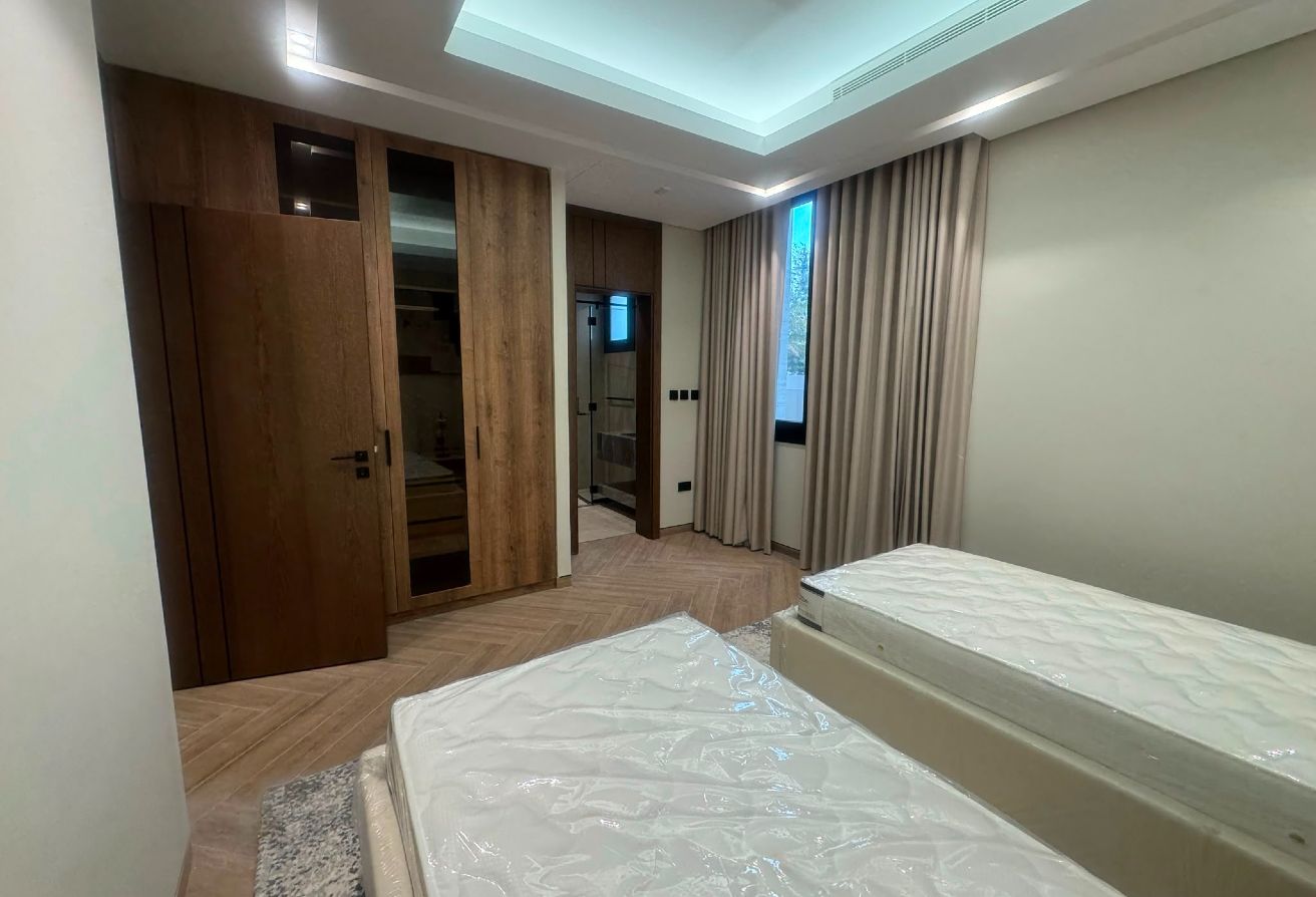 2 BHK | for Sale Huge Private Garden  – Fox Hill thumbnail 14