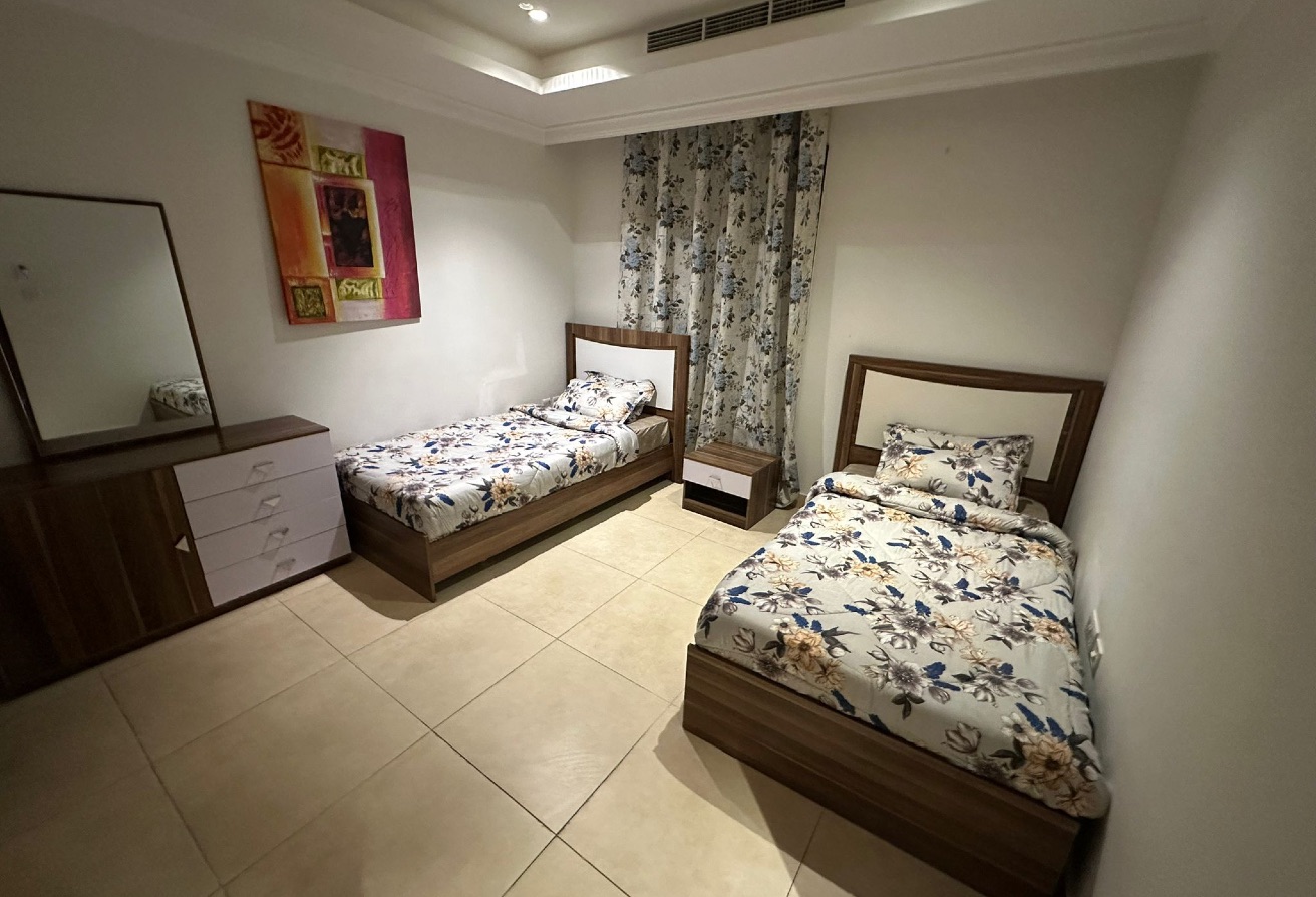 Townhouse 2 Bedroom Furnished Including Bills thumbnail 4