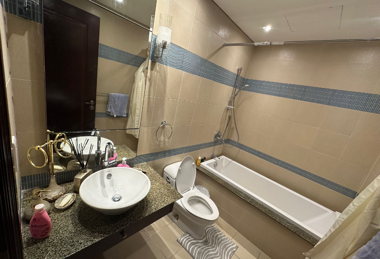 Townhouse 2 Bedroom Furnished Including Bills thumbnail 10