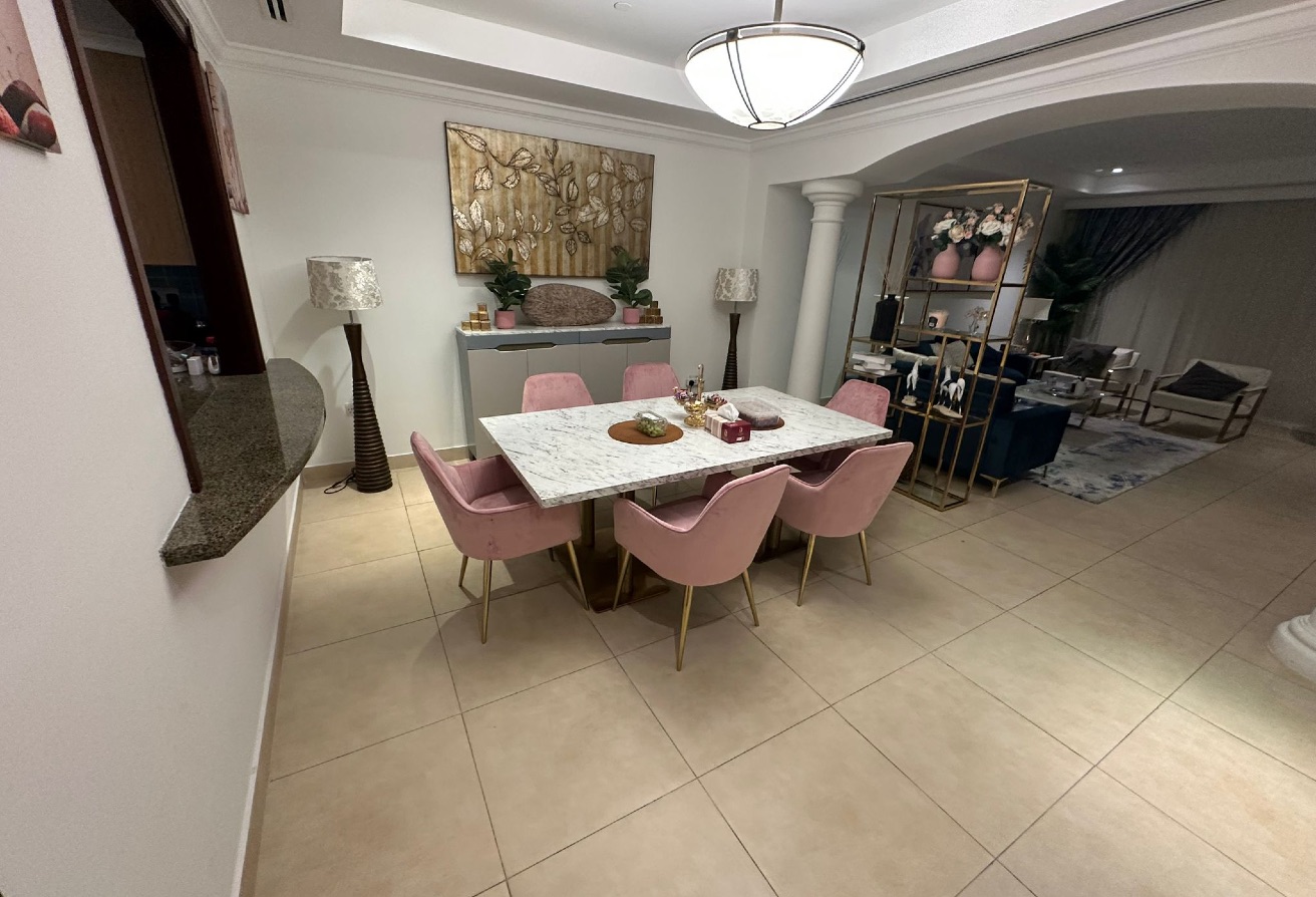 Townhouse 2 Bedroom Furnished Including Bills thumbnail 16