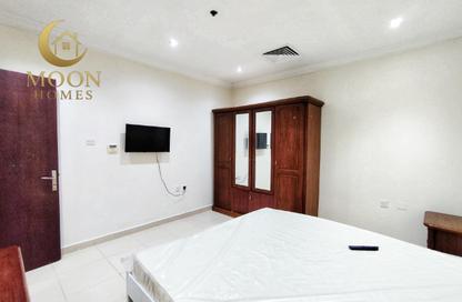 Apartment - 1 Bedroom - 1 Bathroom for rent in Umm Ghuwailina 4 - Umm Ghuwailina - Doha Apartment - 1 Bedroom - 1 Bathroom for rent in Umm Ghuwailina 4 - Umm Ghuwailina - Doha