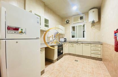 Apartment - 2 Bedrooms - 2 Bathrooms for rent in Bin Omran 35 - Fereej Bin Omran - Doha