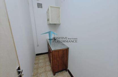 Apartment - Studio - 1 Bathroom for rent in Al Sadd Road - Al Sadd - Doha Apartment - Studio - 1 Bathroom for rent in Al Sadd Road - Al Sadd - Doha
