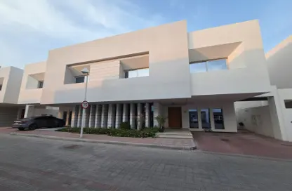 Villa - 5 Bedrooms - 6 Bathrooms for rent in Wadi Al Markh - Muraikh - AlMuraikh - Doha