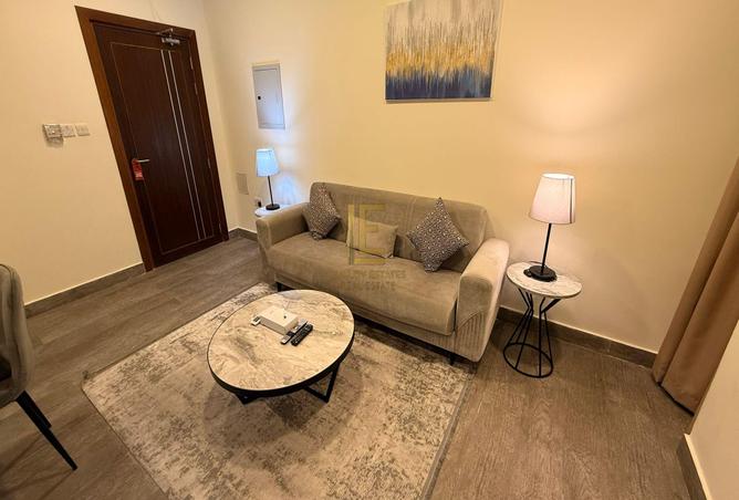 992205 - Property Image 3