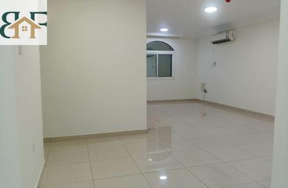 Apartment - 2 Bedrooms - 2 Bathrooms for rent in Al Nasr Street - Al Nasr - Doha