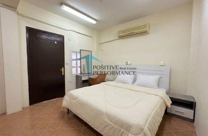 Apartment - Studio - 1 Bathroom for rent in Financial Square - C-Ring - Doha