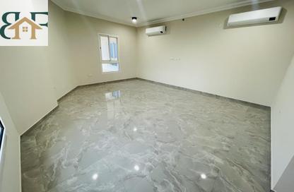 Apartment - 3 Bedrooms - 3 Bathrooms for rent in Musheireb Tower - Musheireb - Musheireb - Doha Apartment - 3 Bedrooms - 3 Bathrooms for rent in Musheireb Tower - Musheireb - Musheireb - Doha