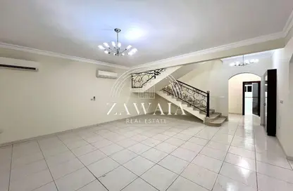 Compound - 5 Bedrooms - 4 Bathrooms for rent in Al Maamoura - Al Maamoura - Doha