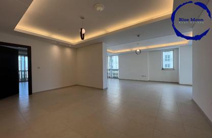 Apartment - 2 Bedrooms - 3 Bathrooms for rent in Viva West - Viva Bahriyah - The Pearl Island - Doha