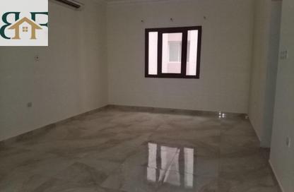 Apartment - 4 - 3 for rent in Al Mansoura - Al Mansoura - Doha