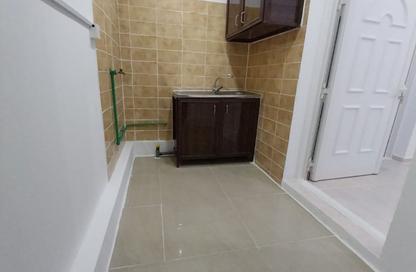 Apartment - Studio - 1 Bathroom for rent in Salwa Road - Al Aziziyah - Doha