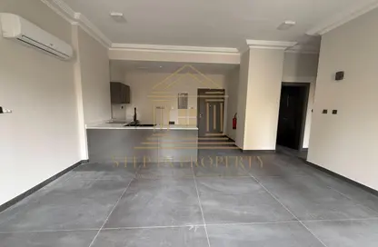 Apartment - 2 Bedrooms - 2 Bathrooms for rent in Castle Garden - Fereej Bin Omran - Doha