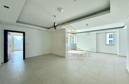 Apartment - 2 Bedrooms - 3 Bathrooms for rent in Viva East - Viva Bahriyah - The Pearl Island - Doha