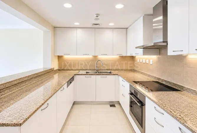 63422361 - Property Image 3