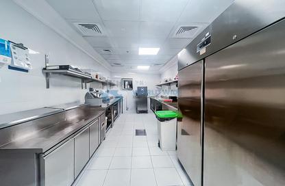 Retail - Studio - 4 Bathrooms for rent in Al Jazeera Street - Fereej Bin Mahmoud North - Fereej Bin Mahmoud - Doha