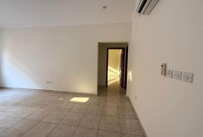 1006787 - Property Image 3