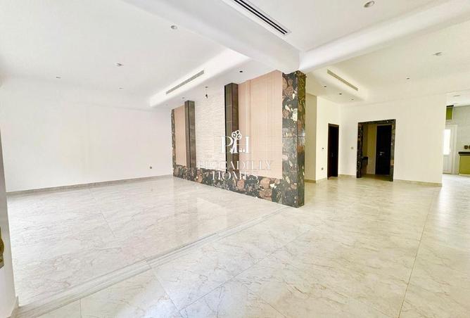 54248050 - Property Image 2