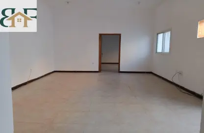 Apartment - 2 Bedrooms - 2 Bathrooms for rent in Bin Omran - Fereej Bin Omran - Doha