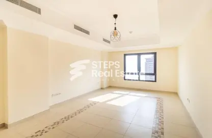 Apartment - 1 Bedroom - 2 Bathrooms for rent in West Porto Drive - Porto Arabia - The Pearl Island - Doha