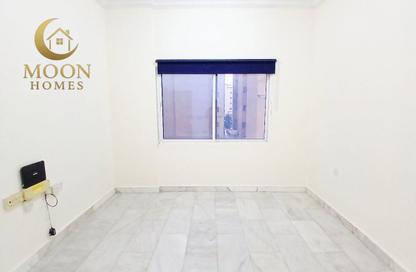 Apartment - 1 - 1 for rent in Umm Ghuwailina 4 - Umm Ghuwailina - Doha