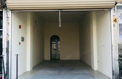 Shop - Studio - 1 Bathroom for rent in Umm Salal Mahammad - Umm Salal City - Doha