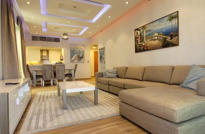 Apartment - 2 Bedrooms - 3 Bathrooms for rent in Viva Bahriyah - The Pearl Island - Doha
