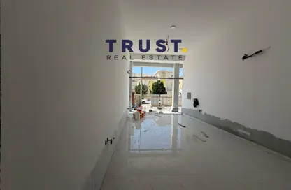 محل تجاري - استوديو - 1 حمام للايجار في 871 شارع - جنوب الدحيل - الدحيل - الدوحة