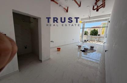 Shop - Studio - 1 Bathroom for rent in Street 871 - Al Duhail South - Al Duhail - Doha