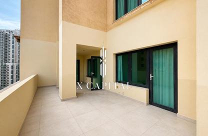 Apartment - 2 - 3 for sale in Tower 10 - Porto Arabia - The Pearl Island - Doha Apartment - 2 - 3 for sale in Tower 10 - Porto Arabia - The Pearl Island - Doha