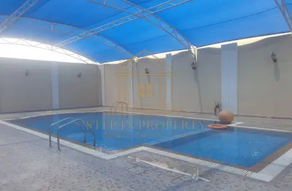 Villa - 4 Bedrooms - 4 Bathrooms for rent in Umm Al Seneem Street - Ain Khaled - Doha