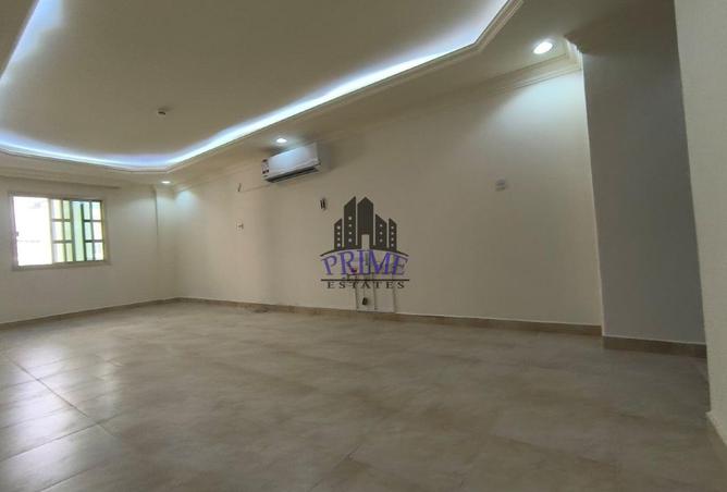 52043653 - Property Main Image