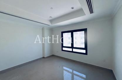 Apartment - 2 Bedrooms - 2 Bathrooms for rent in Porto Arabia - The Pearl Island - Doha