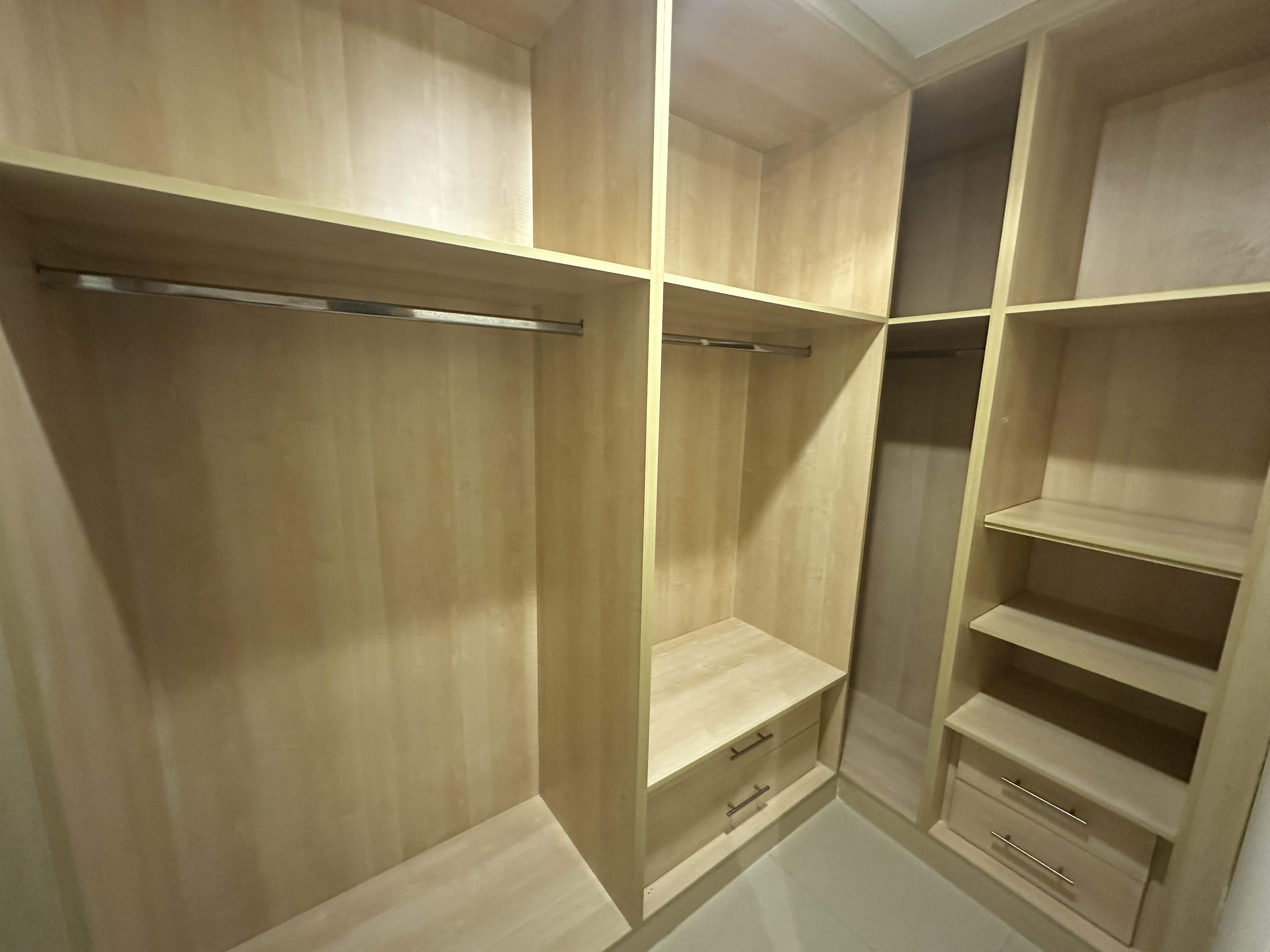 Large And Spacious 2 Bedroom Fully Marina View thumbnail 9