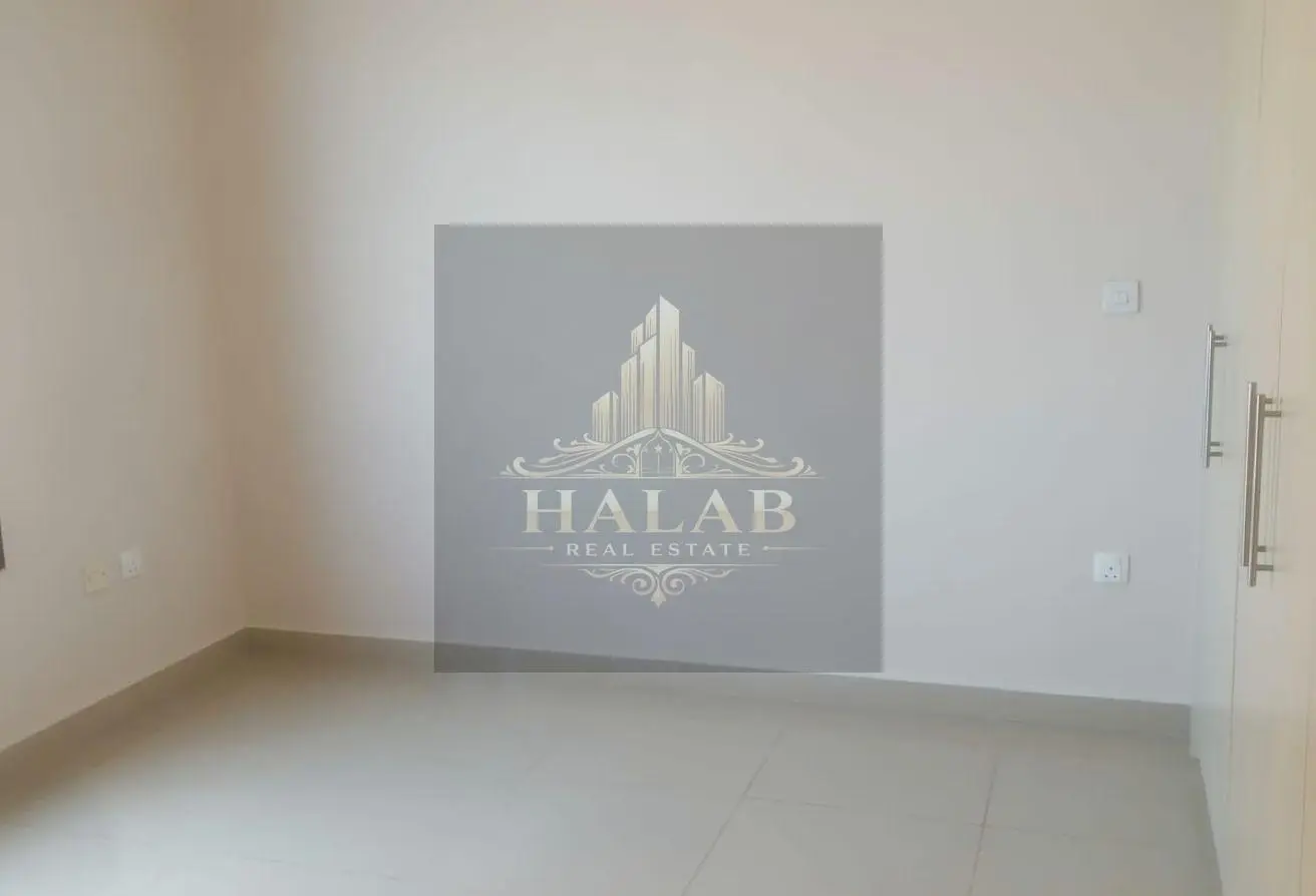 63587854 - Property Main Image