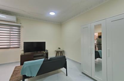 Apartment - Studio - 1 Bathroom for rent in Al Duhail South - Al Duhail - Doha